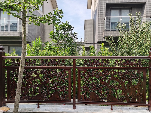 陽臺護(hù)欄