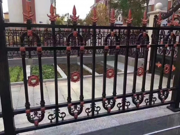 鋁藝護欄